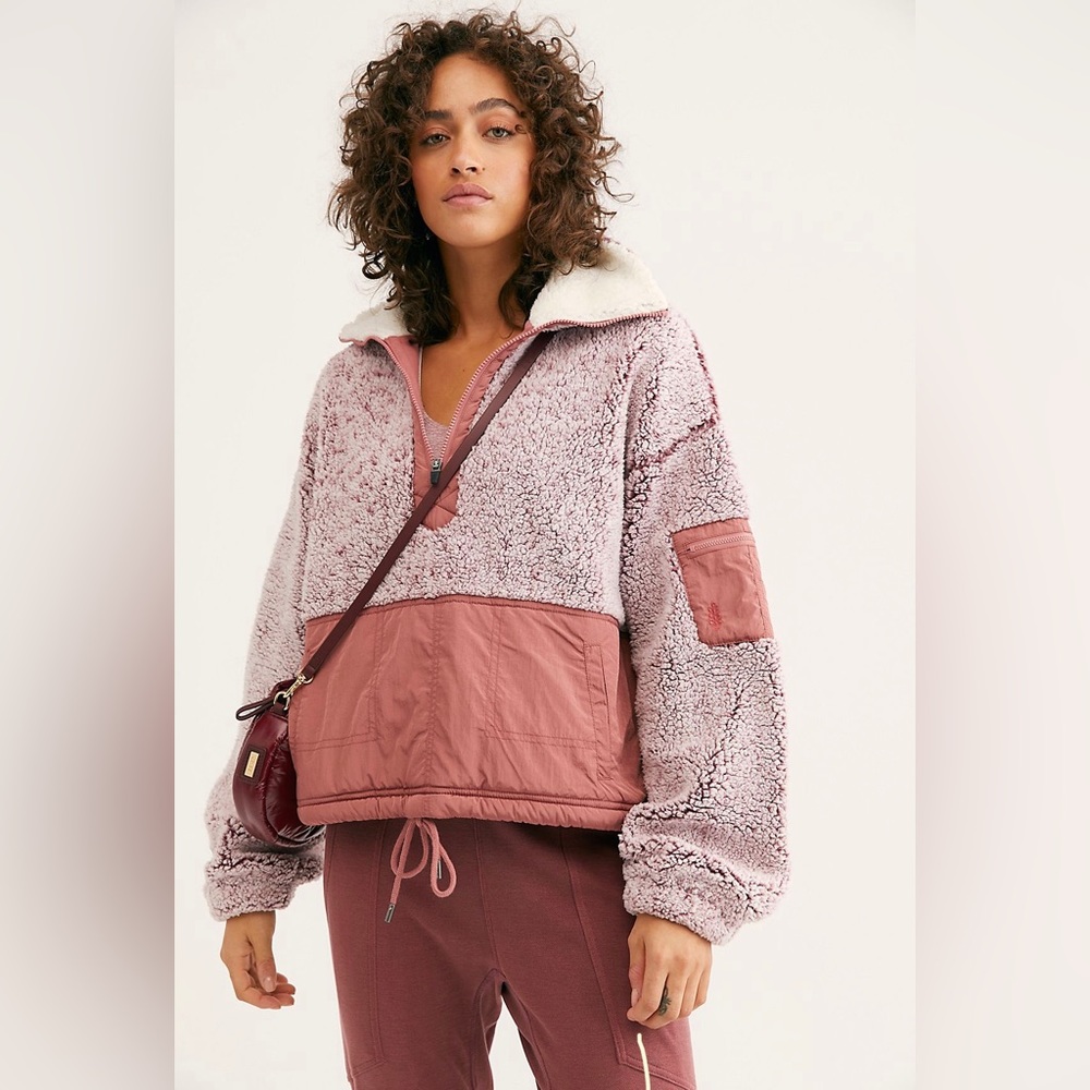 Like New! Free People BFF Fleece Pullover, Very Warm! Size Small